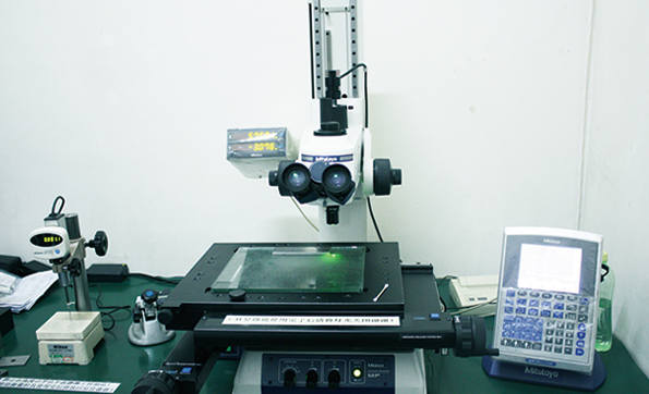 <b>Mitutoyo microscope</b>